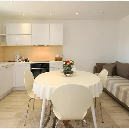 בית נופש Ante פרימוסטן